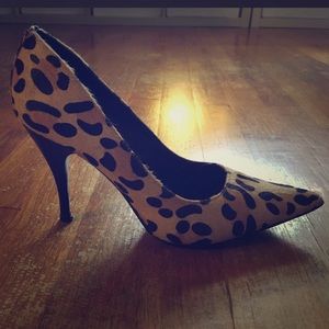 Steve Madden pony hair leopard pointed heels pumps